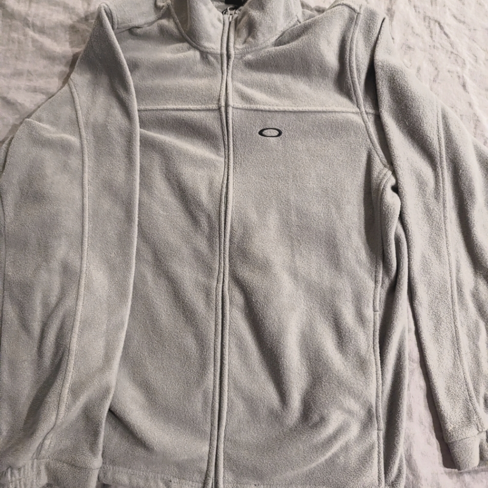 2010    Oakley fleece 2010